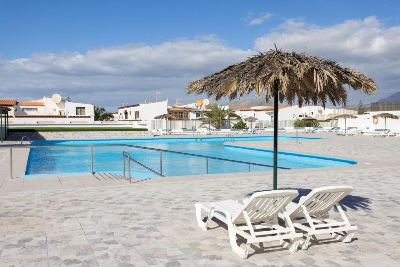 Ohana Townhouse Arona  Bagian luar foto