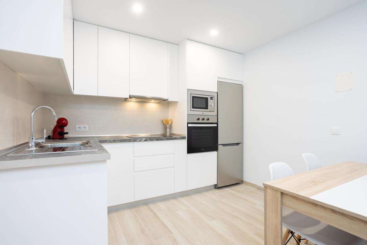 Ohana Townhouse Arona  Bagian luar foto