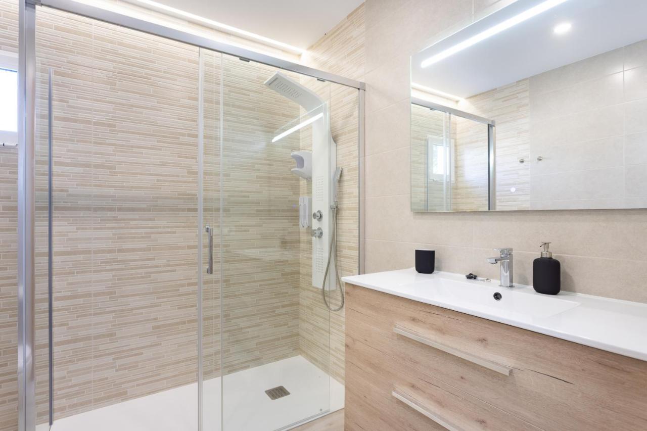 Ohana Townhouse Arona  Bagian luar foto