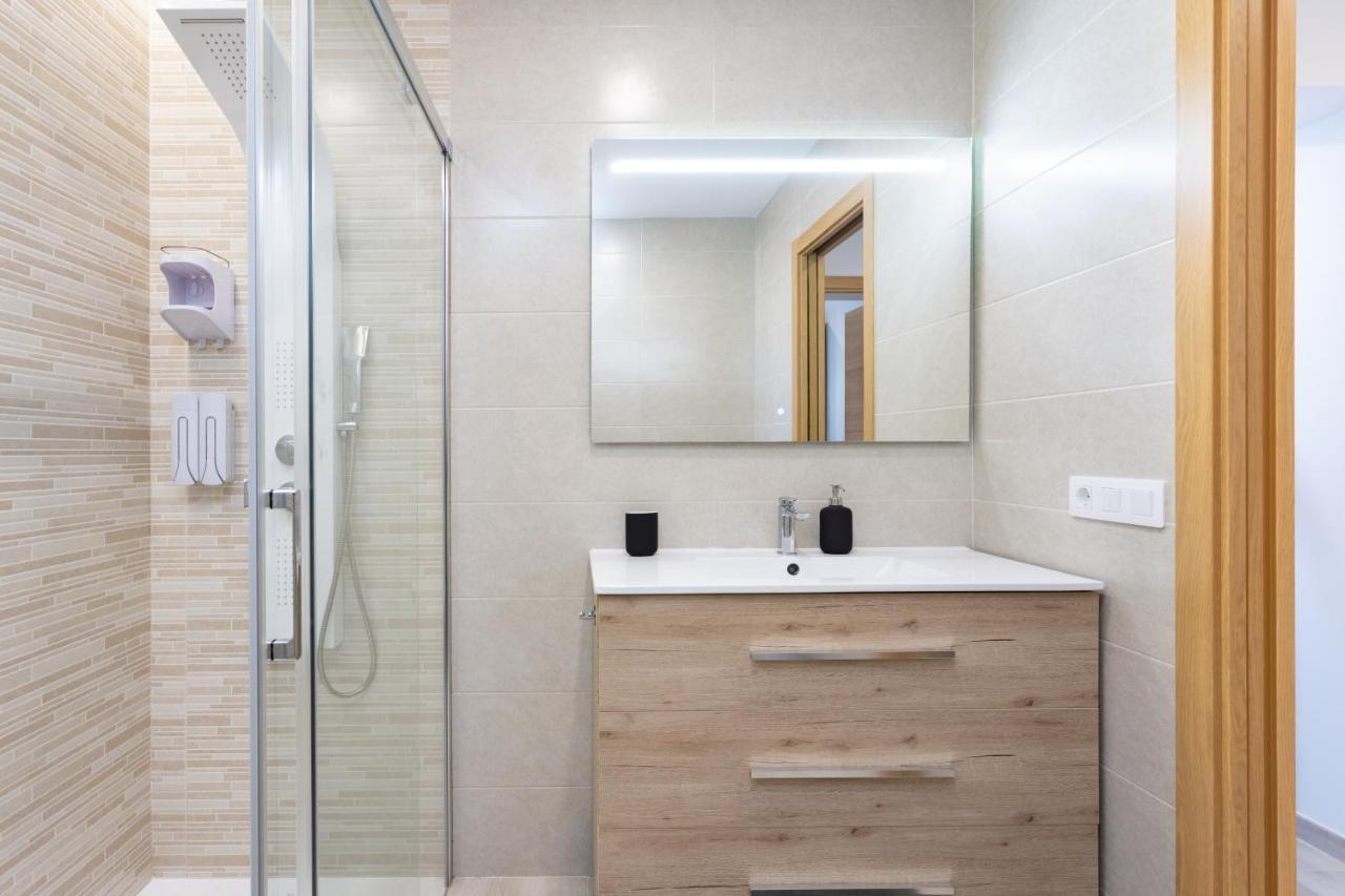 Ohana Townhouse Arona  Bagian luar foto