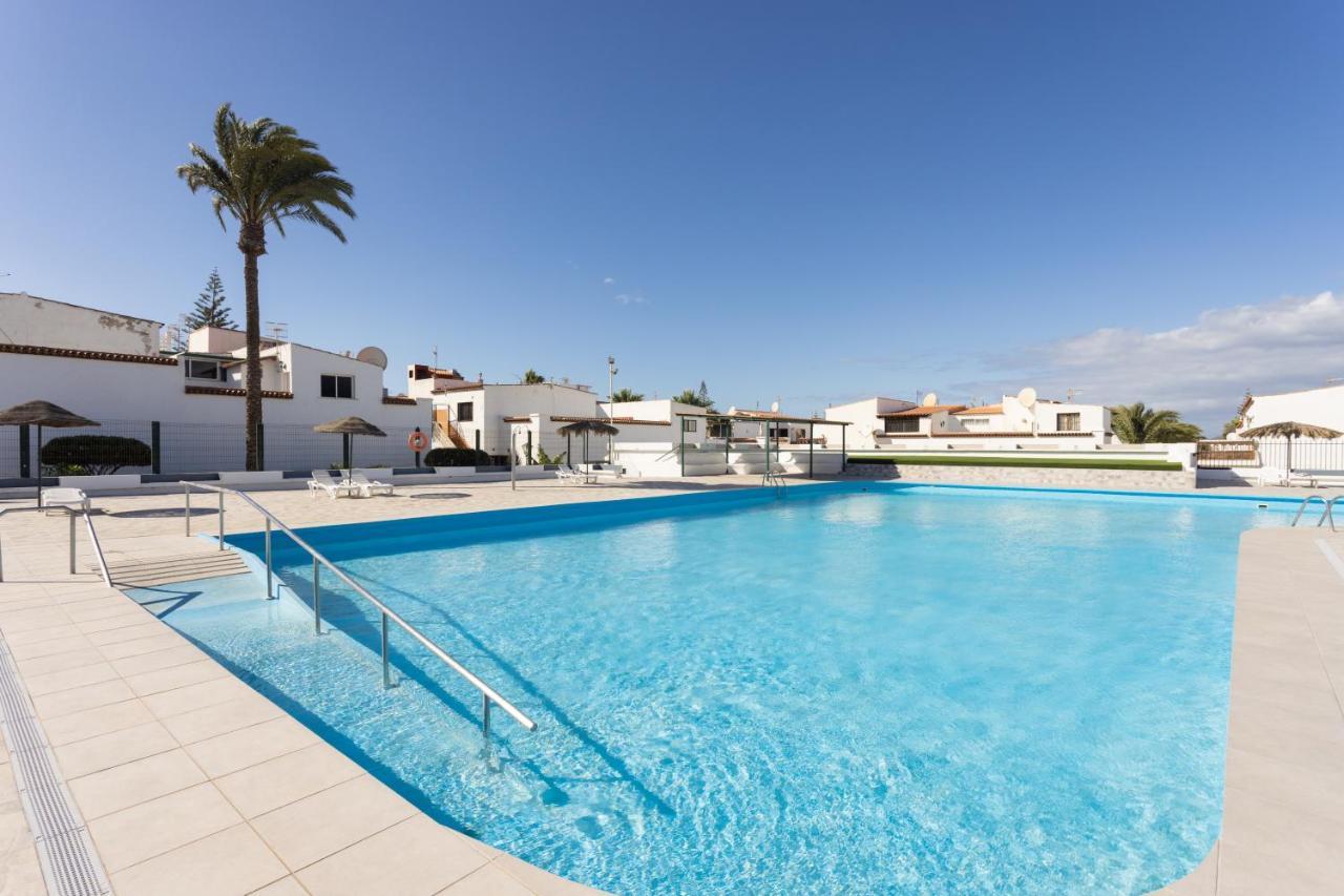 Ohana Townhouse Arona  Bagian luar foto